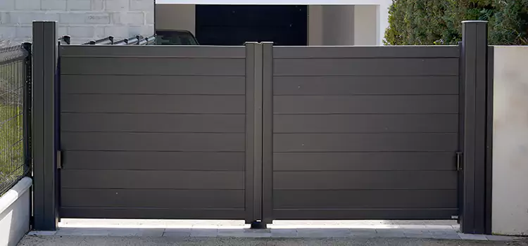 Common Residential Gate Issues We Resolve in Oak Lawn, IL